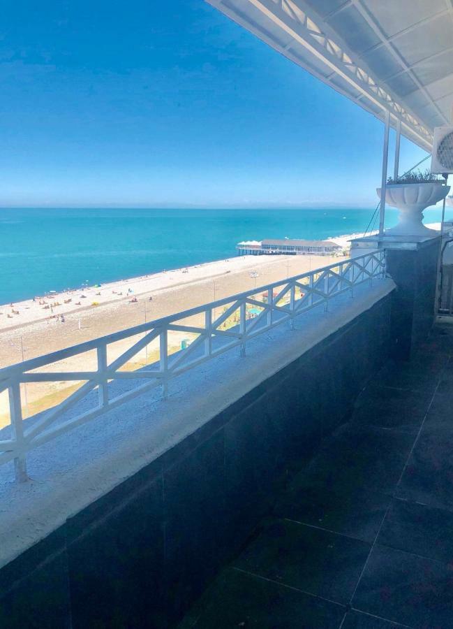 Tg Apartment Sea View Batoumi Extérieur photo