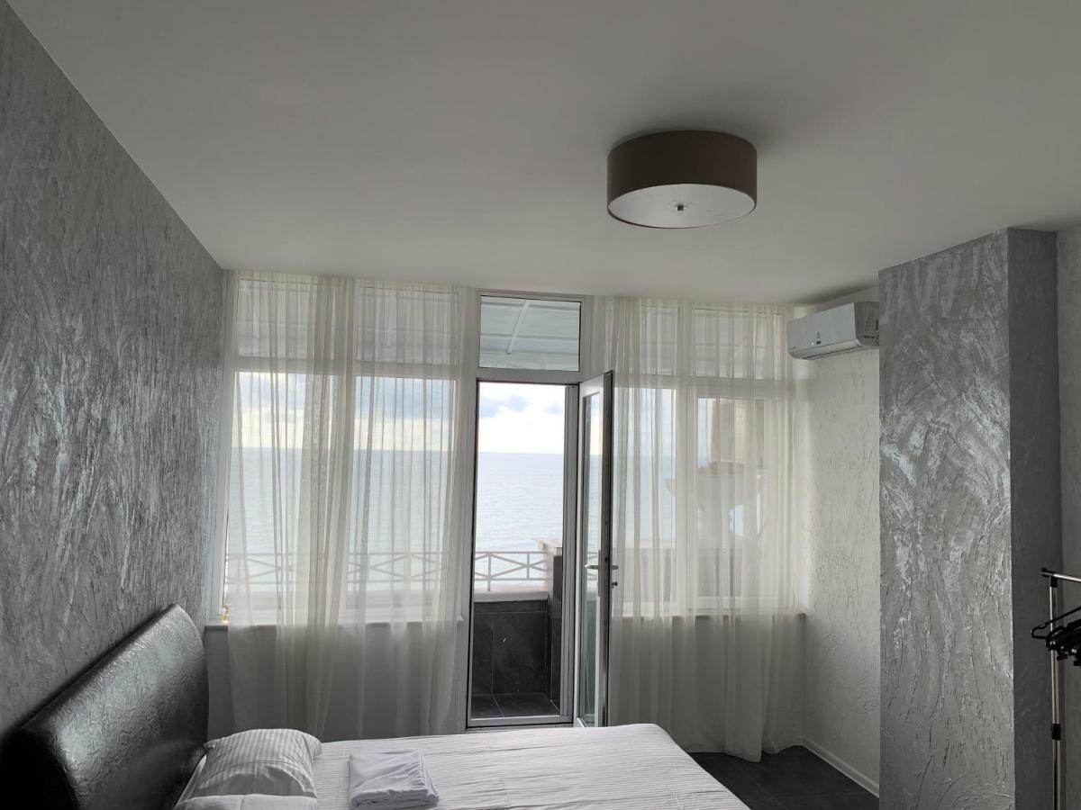 Tg Apartment Sea View Batoumi Extérieur photo